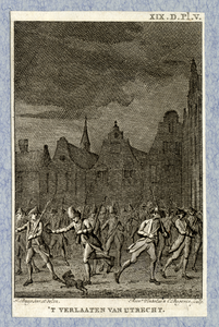 39572 Gezicht op de Neude te Utrecht met vluchtende militairen tegen de achtergrond van het ...